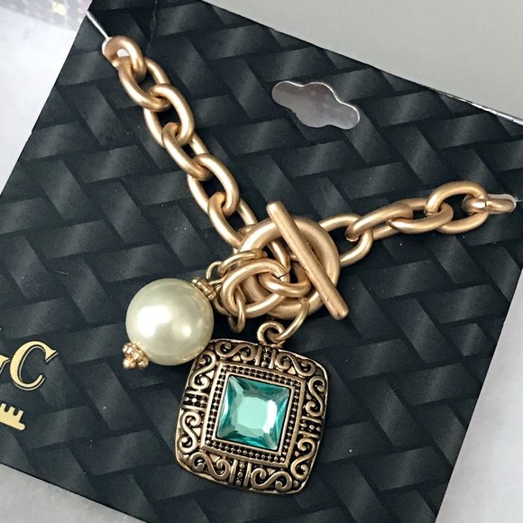 Satin Finish Gold Charm Bracelet New - Picture 3 of 5